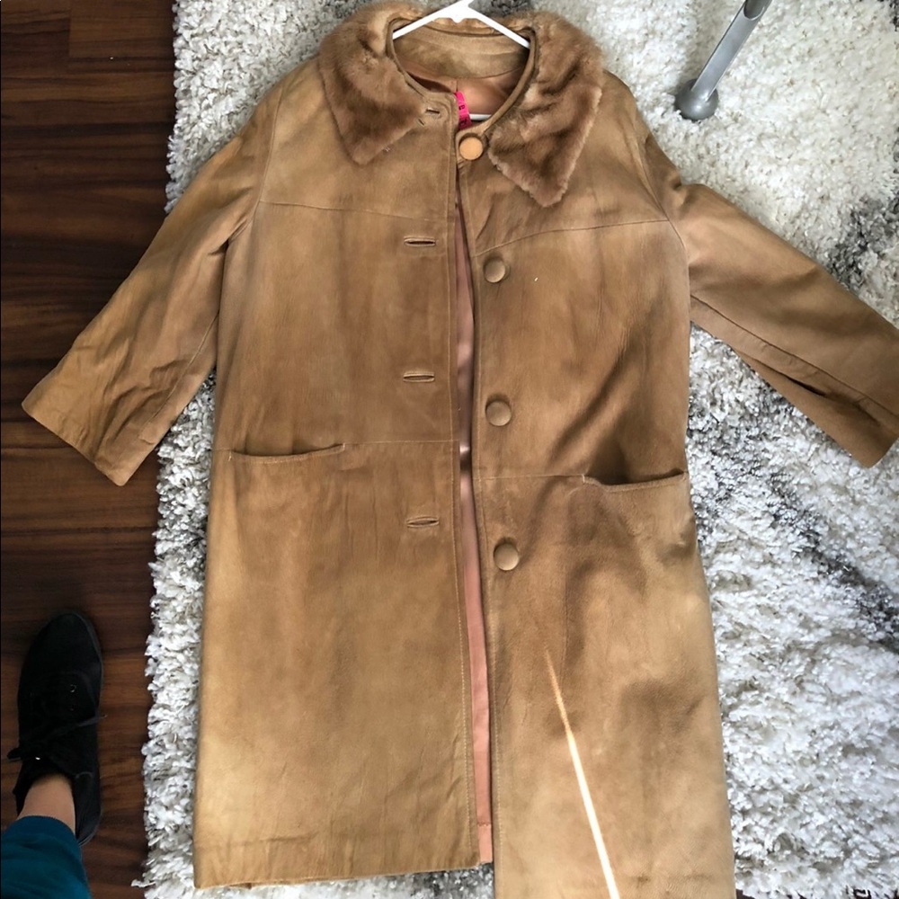 Vintage kahki coat wirh fur